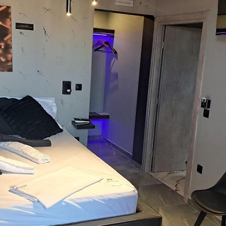 Pietra Mare Suites Patras Luaran gambar