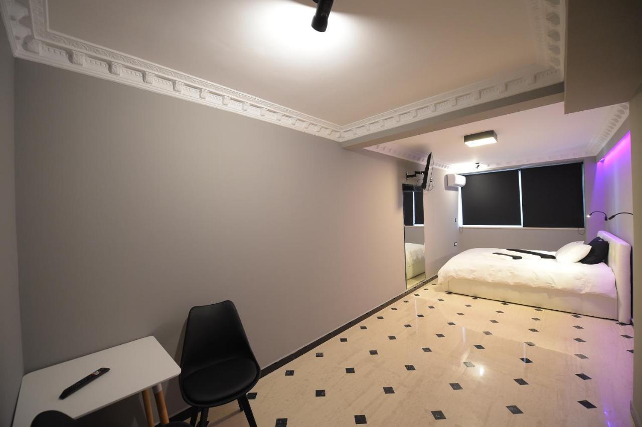 Pietra Mare Suites Patras Luaran gambar