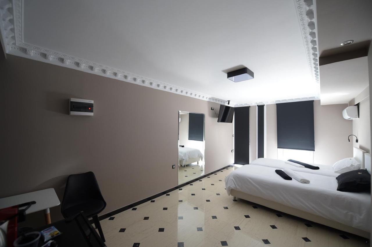 Pietra Mare Suites Patras Luaran gambar